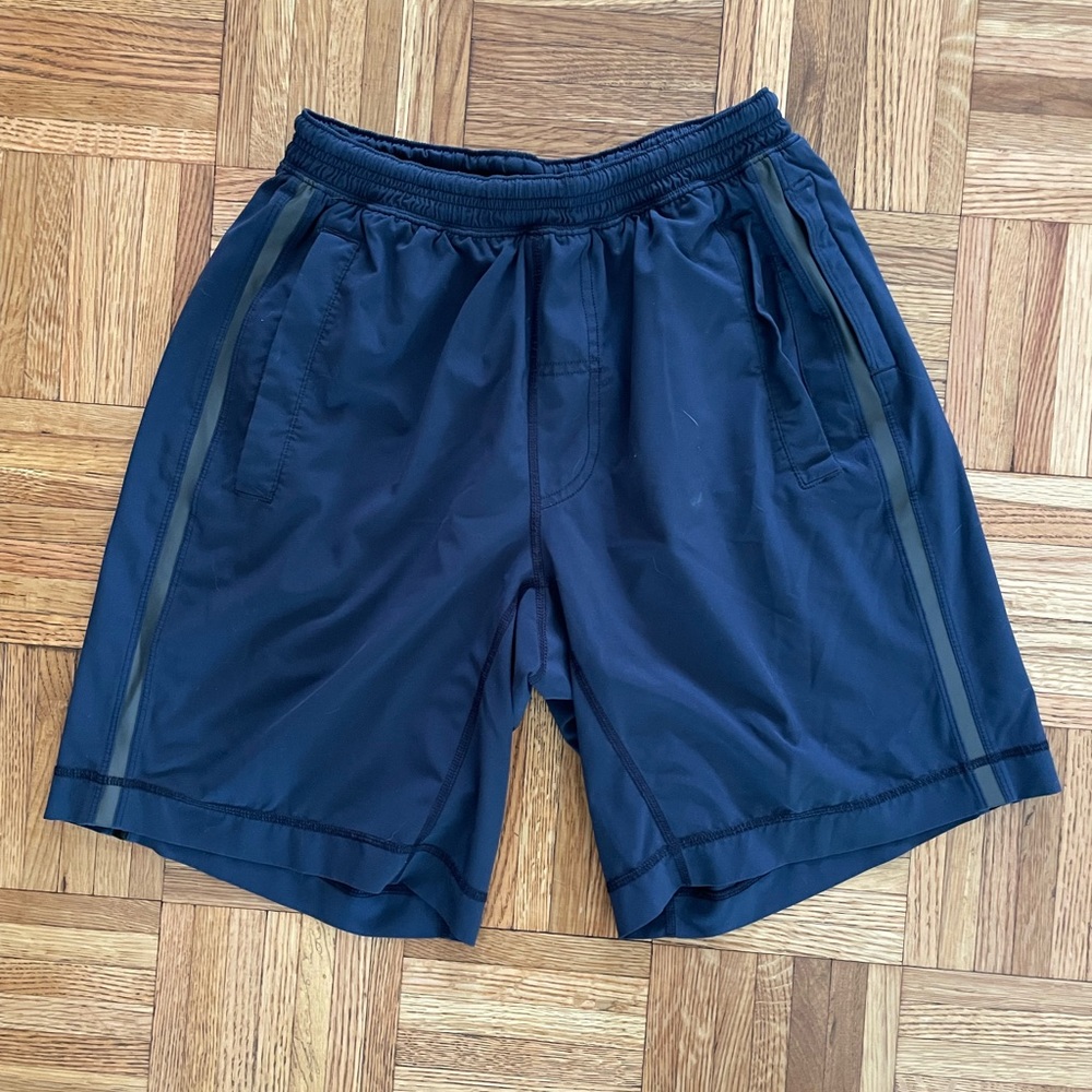 Men's Lululemon pace breaker shorts 9 inch